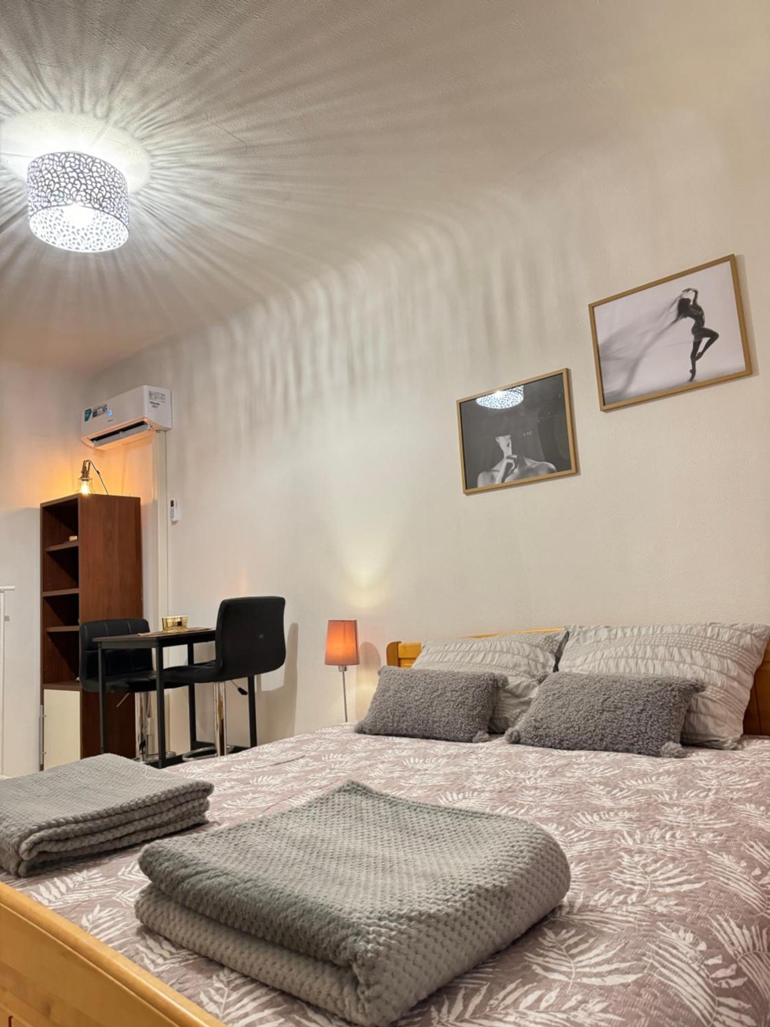 Peaceful 2 Room 50M2 Centric 10 Min To Old Town Ac Riga Exterior foto